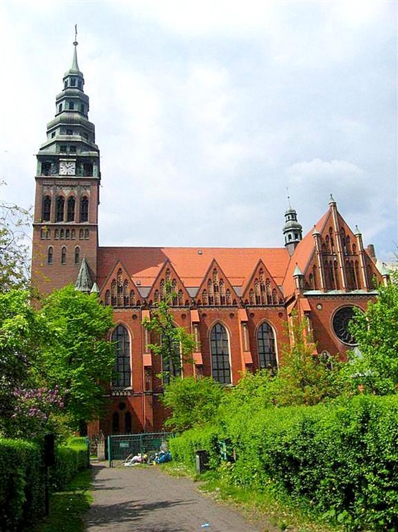 Gliwice Kościół św. Bartłomieja. Atrakcje turystyczne Gliwic. Ciekawe