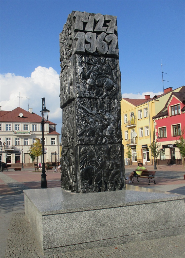 Przasnysz Obelisk . Atrakcje turystyczne Przasnysza. Ciekawe miejsca