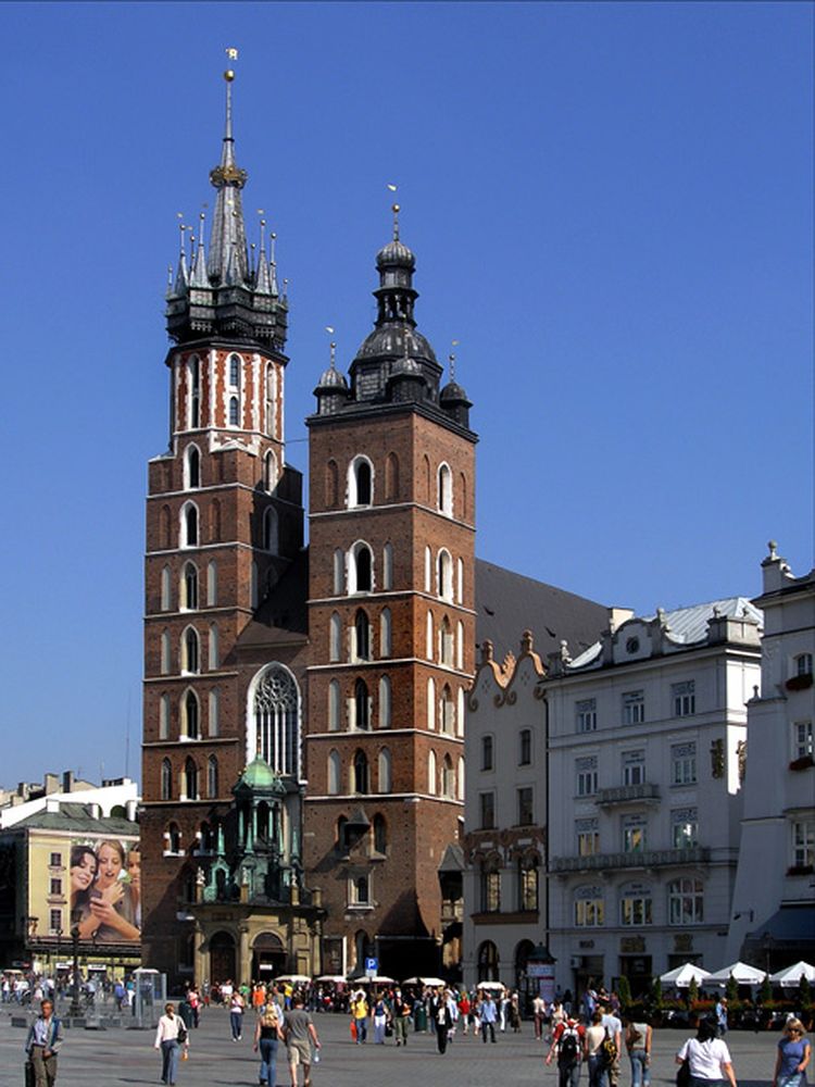 Krak W Ko Ci Mariacki Atrakcje Turystyczne Krakowa Ciekawe Miejsca Krakowa